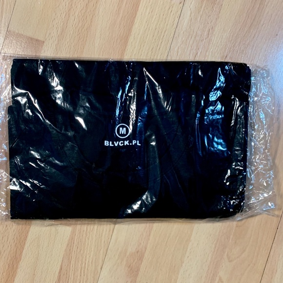 Blvck.Pl Hopeless Romantic Rose T-shirt (NWT) - Picture 4 of 8